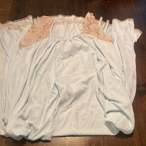Vintage Komar Elegant Lace Trimmed Blue Nightgown Average Small - Picture 6 of 6
